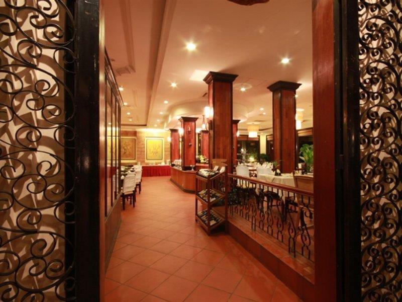 Apsara Holiday Hotel 시엠리아프 외부 사진