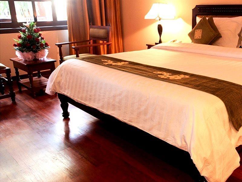 Apsara Holiday Hotel 시엠리아프 외부 사진